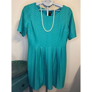 Enfocus Studio Women's Fit & Flare Short Sleeve Dress. Teal w/Pleats Size 12